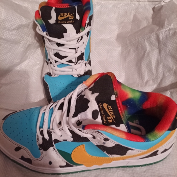 Nike Dunk Low Sneakers - Picture 5 of 9